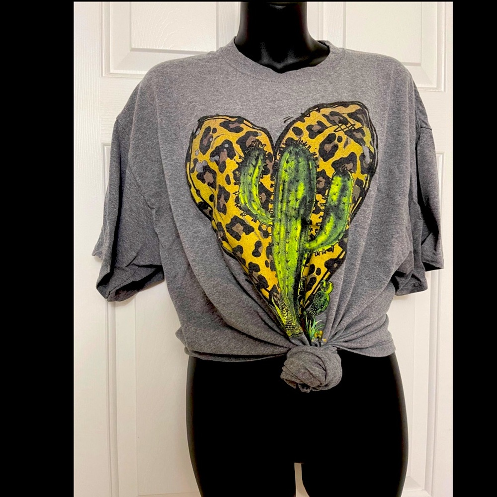 Graphic Tee * Will make offer on bundles*